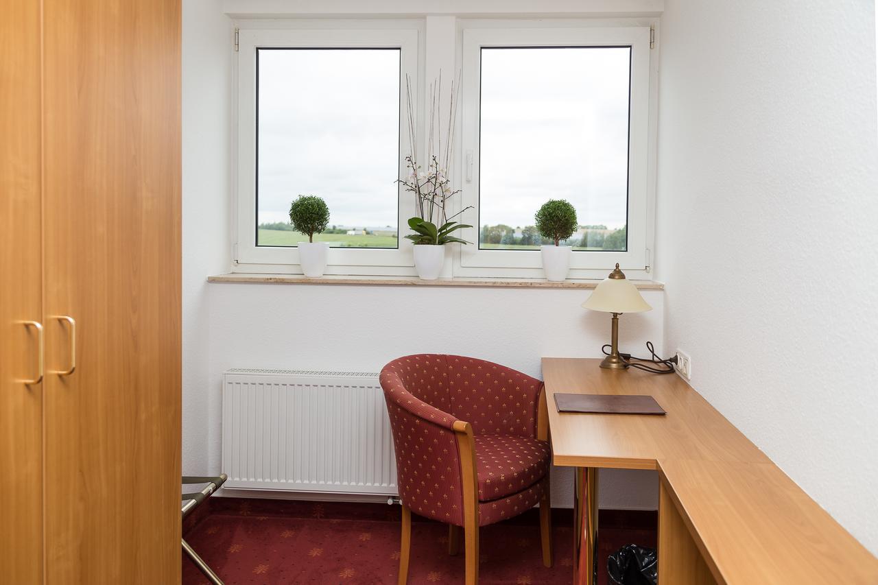 Landhotel Sonnenhof Ossig エクステリア 写真